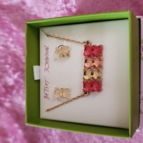 ✨️🐻‍❄️🐻NWT BETSEY JOHNSON BEAR 🐻‍❄️✨️EARRINGS / MATCHING NECKLACE✨️🐻‍❄️🐻 - Picture 5 of 11